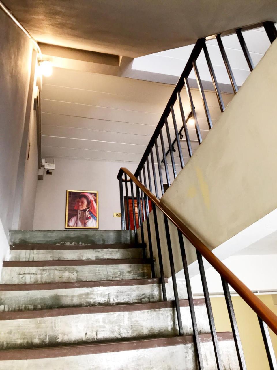 Manon Sleepeatdrink Bed & Breakfast Chiang Mai Exterior photo