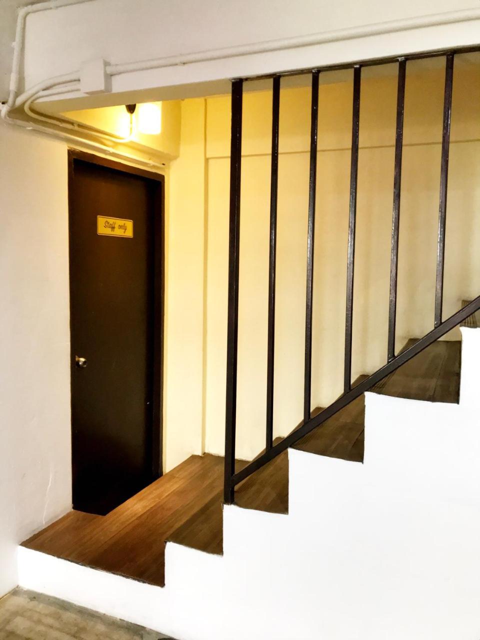 Manon Sleepeatdrink Bed & Breakfast Chiang Mai Exterior photo